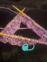 Load image into Gallery viewer, Beginning knitting