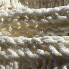 Load image into Gallery viewer, Creamy