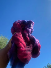 Load image into Gallery viewer, Roving 1102