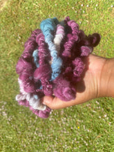 Load image into Gallery viewer, Beehives and boucle