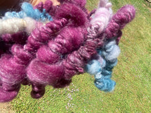 Load image into Gallery viewer, Beehives and boucle