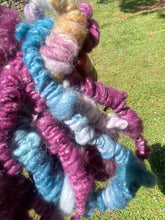 Load image into Gallery viewer, Beehives and boucle