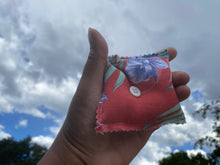 Load image into Gallery viewer, Pincushion