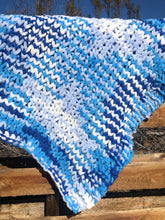 Load image into Gallery viewer, Baby blanket(Blues)