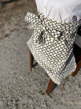 Load image into Gallery viewer, Retro apron (Black open circles)