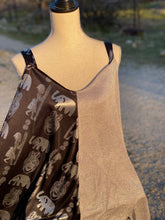 Load image into Gallery viewer, S&S Shoulder top