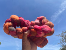 Load image into Gallery viewer, Roving 402(2.5 ounces)