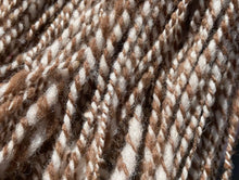 Load image into Gallery viewer, Alpaca yarn