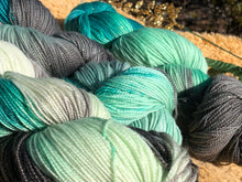 Load image into Gallery viewer, Creme de Menthe( mini-87 yards/ 75% SWM/20% Nylon/5% Stellina)