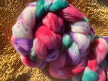 Load image into Gallery viewer, Little bit of Love(Valentine’s Roving)