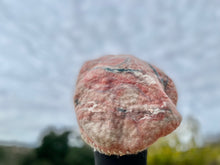 Load image into Gallery viewer, Beret (salmon with crocheted band)