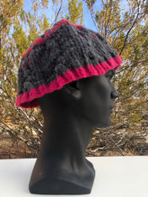 Load image into Gallery viewer, Mini Cable beanie