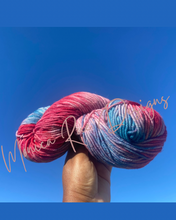 Load image into Gallery viewer, Bulky yarn(109 yards) 100% Superwash Merino wool

