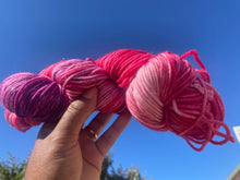 Load image into Gallery viewer, DK(Sparkle)231 yards
