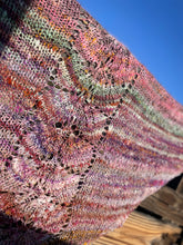 Load image into Gallery viewer, Lace handspun shawl
