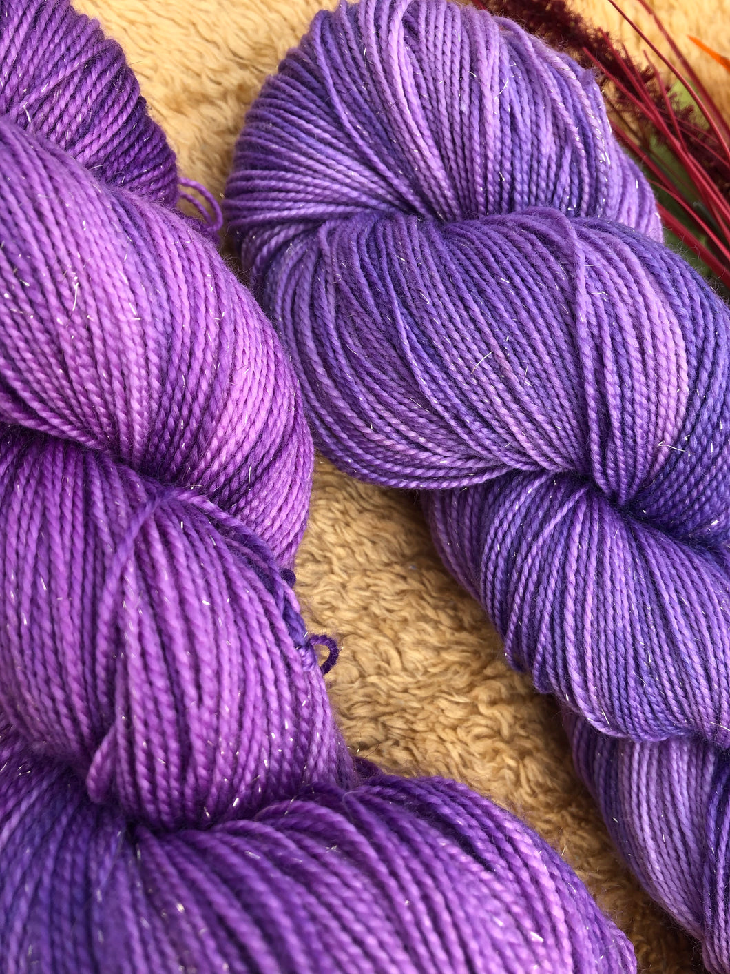 Purple Princess sock/fingering – (438 yards/75% SWM/20% nylon/5% Stellina)