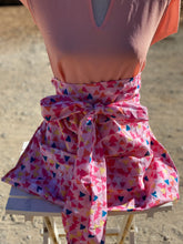 Load image into Gallery viewer, Pink apron with triangles
