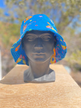 Load image into Gallery viewer, Bucket hat(masks/ bright blue)
