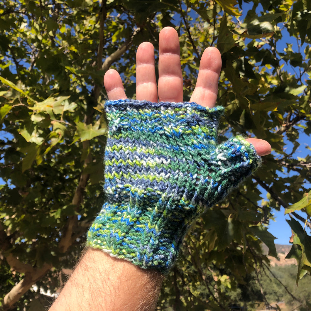 Fingerless mitts (Forests)