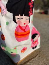 Load image into Gallery viewer, Geisha apron
